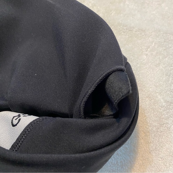 GapFit Racerback Sports Bra Size M NWOT - Picture 5 of 10